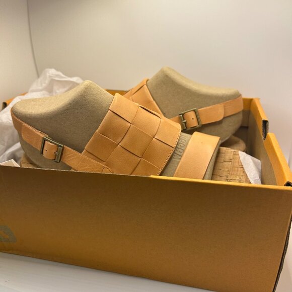 NIB Kork-Ease Fraya Platform Leather Sandal orange tan block faux wood heel 8 - Picture 4 of 10
